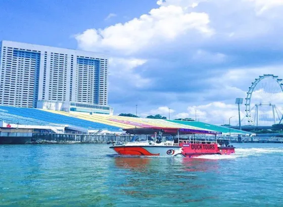 Marina Bay Duck Tour Ride 1 s_39944194